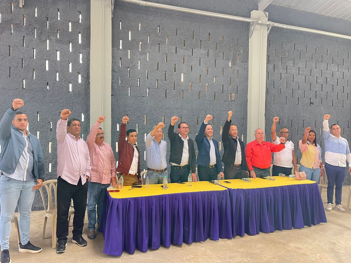 torrespld01's tweet photo. Agradecido de contar con la presencia del Secretario General de nuestro @PLDenlinea , el compañero y miembro del Comité Político, @JohnnyPujols , en nuestro “Encuentro de Confraternidad Peledeísta “, en #ConstanzaRD https://t.co/Yb37awMUsO