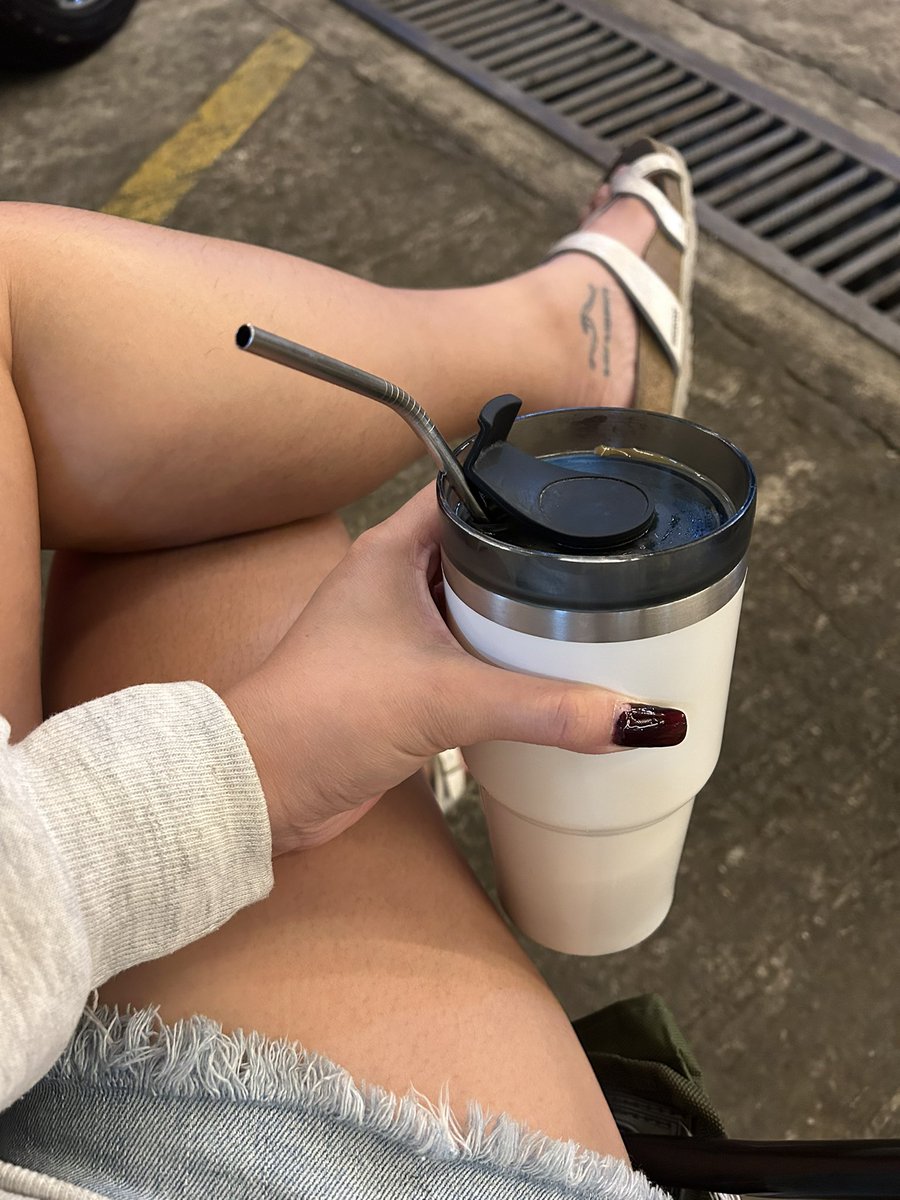 newuserrname's tweet photo. tipid hack: kung lalabas ng bahay at di naman makabuluhan ang gagawin, magbaon na lang ng kape 

will try to put a stop sa "feeling anak ni henry sy" era ko🤣🤣🤣

bibili na lang ng kape sa labas kapag tingin ko deserve ko and on cases na di naman ako makakapagbaon🙂‍↕️ https://t.co/FBgtvU4KOT