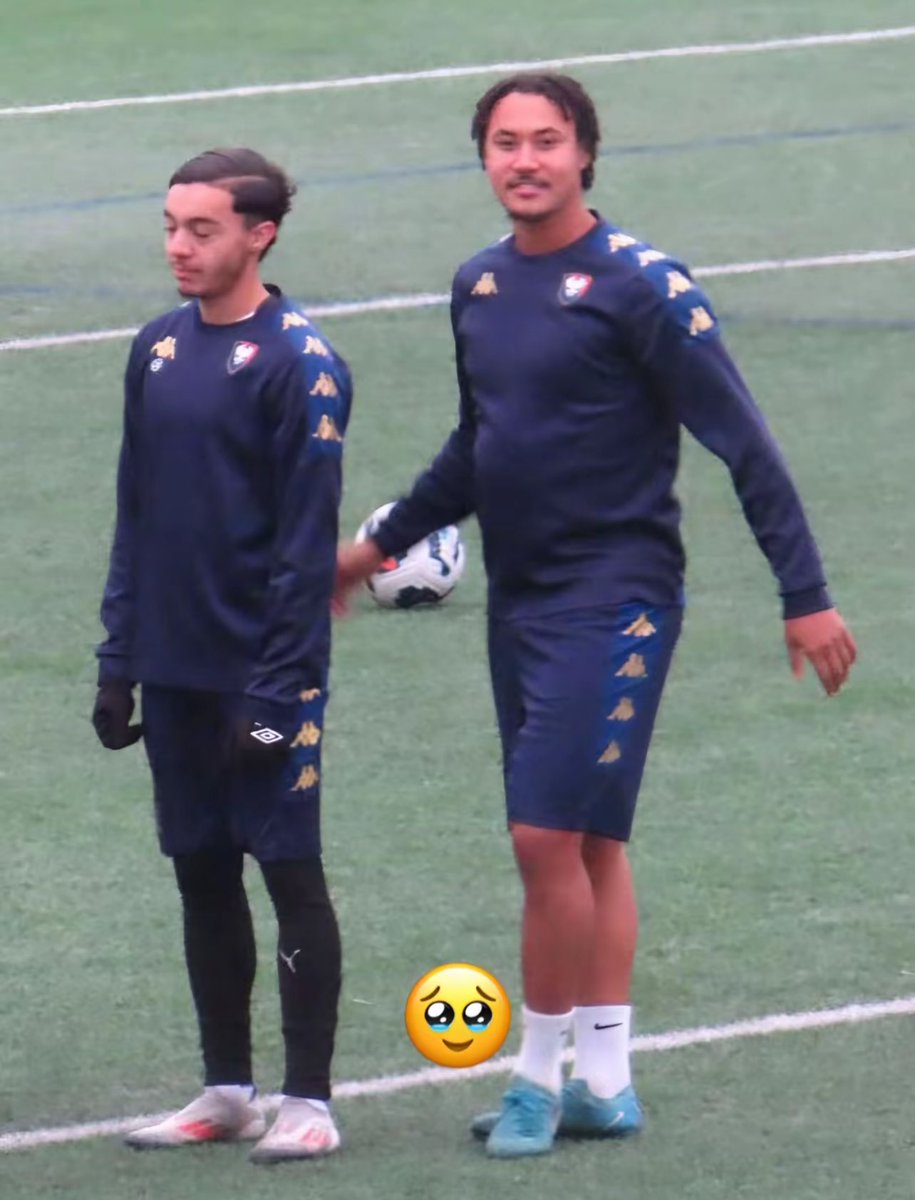 La_Melooow's tweet image. Beka Beka qui fait son retour dans un entraînement collectif avec Caen 🤩

 J’suis trop heureux pour lui ❤️