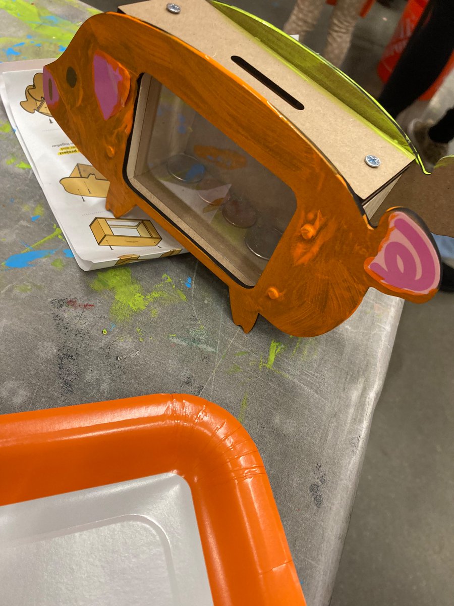 Journalism_Sid's tweet photo. @HomeDepot ❤️Thanks 🙏🏽 🔨🔩Had a great time 🎊at #KidsWorkshop 👍🏽 with my son Mason (6 yrs old) https://t.co/v4MtA2089W
