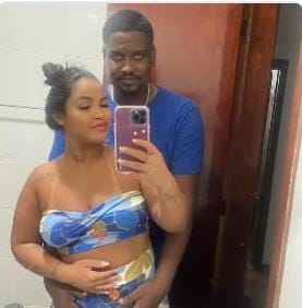 A mlc do Rio das pedras não tem respeito, se entre eles rola desrespeito imagina com morador ! Pezão da Chacrinha fugiu de vpl, e após o laranjinha se envolver com a mãe dos filhos dele , assumiu a mulher do falecido caio , só esperou a morte do cara pra isso vergonha!