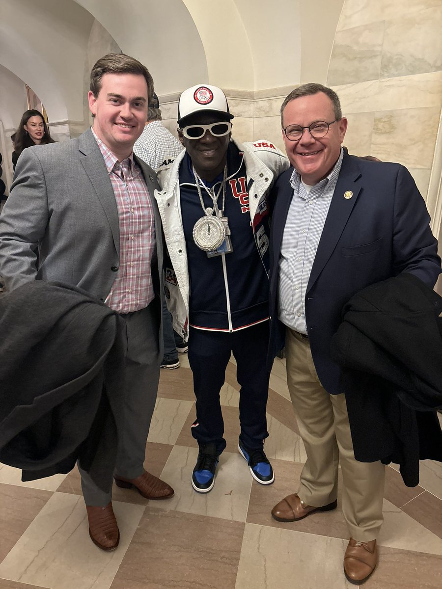 Not every day you get hang with Flavor Flav at the White House. <a href="/FlavorFlav/">FLAVOR FLAV</a> #ncpol