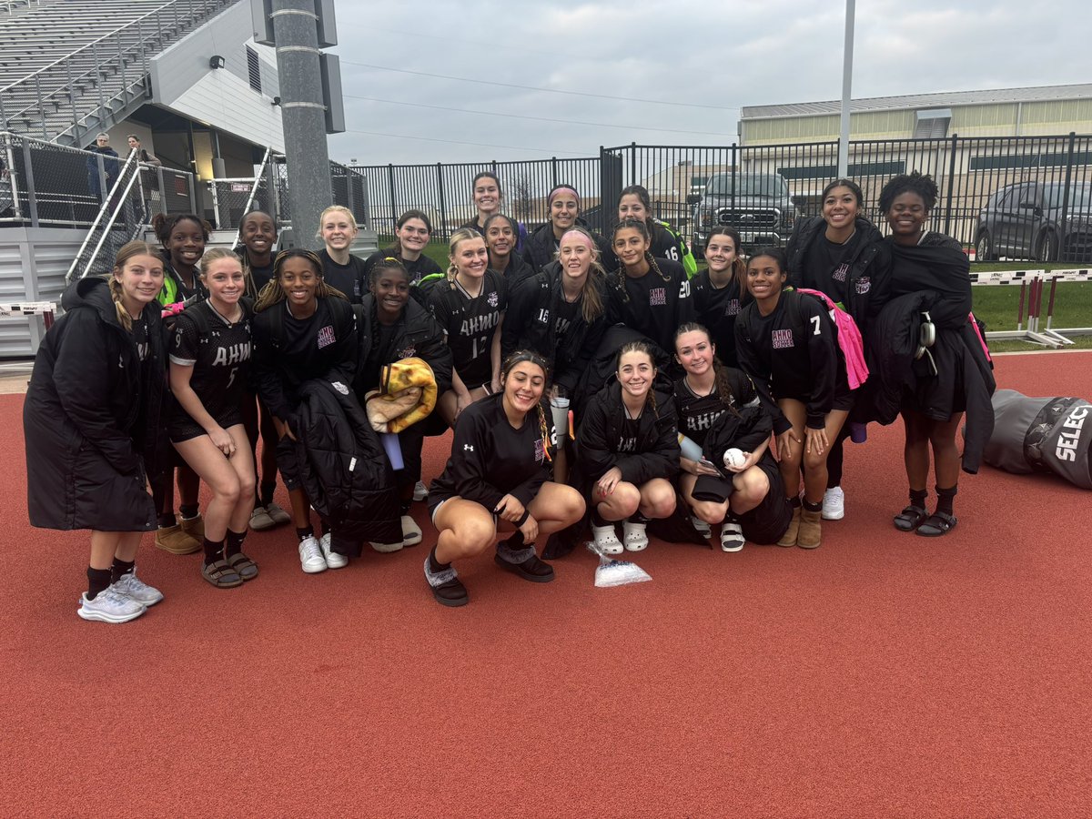 Last day of tournament play!
We are so proud of all three teams and their effort!

Great way to start the season ladies!