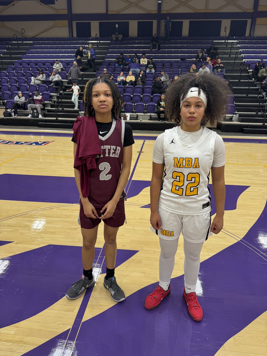 Cardinal Ritter (MO) - 50
Memphis Business - 37

Cardinal Ritter MVP - Nylah Scales
Memphis Business MVP - Tarrin Hill

Final
Crossover Hoopfest