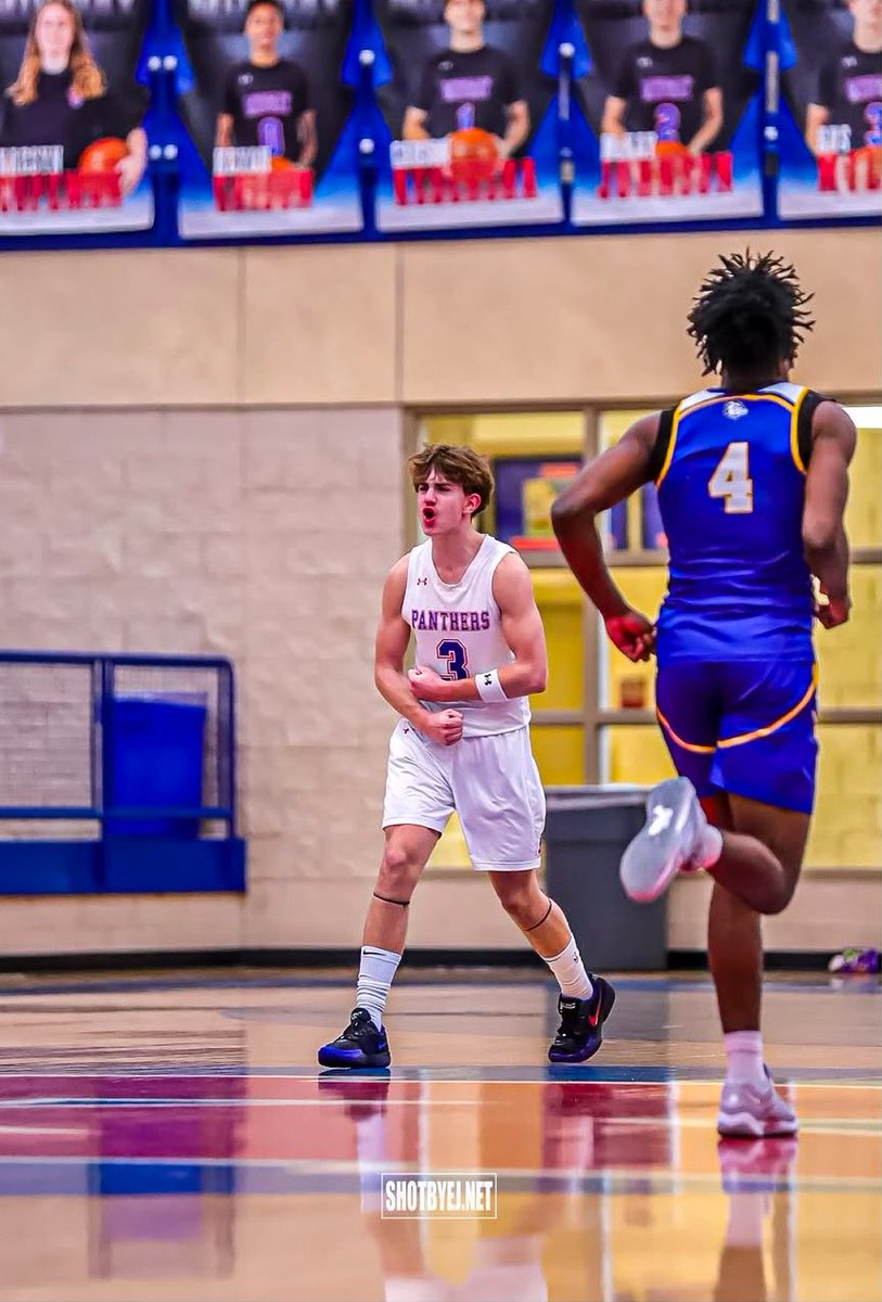 Gus Mills tweet media