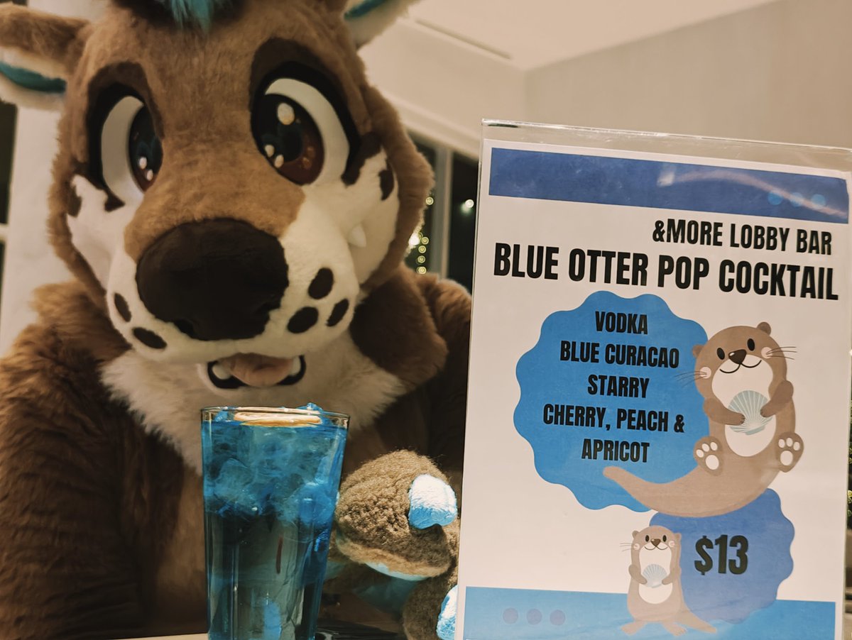 SkouseyOtter's tweet image. They got some great drinks at #PDFC2025 !!!

📸: @vibedragon_