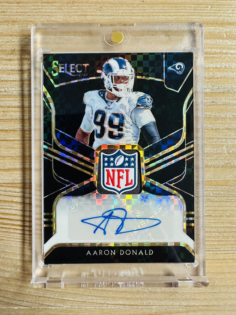 Nmartin55's tweet photo. Donald’s FS
Select Finite 1/1 $1300
Flawless Swoosh /2 $600
Aspirations 1/1 $200
Elements Platinum 1/1 $200 https://t.co/51OdINbBmt