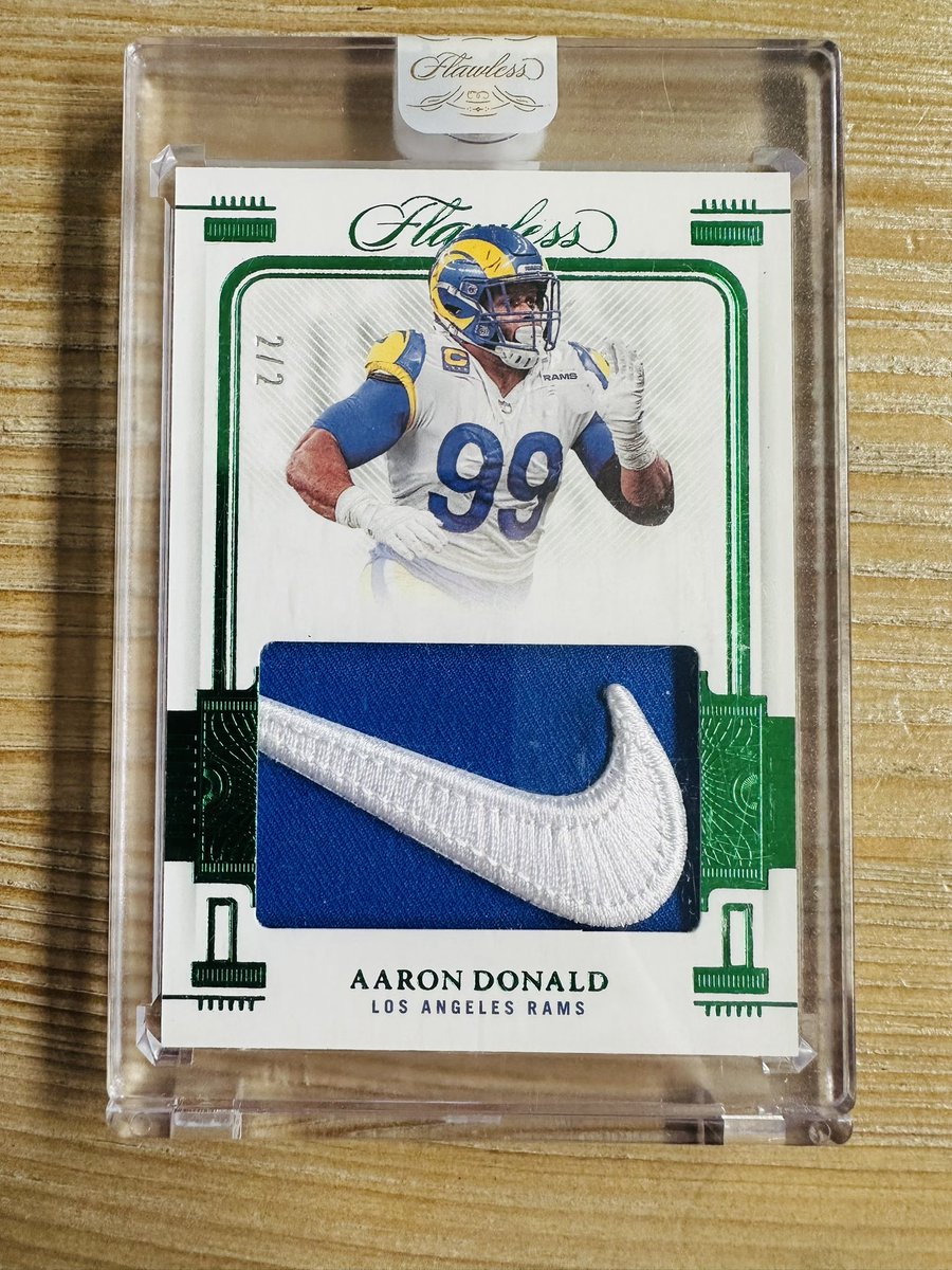 Nmartin55's tweet photo. Donald’s FS
Select Finite 1/1 $1300
Flawless Swoosh /2 $600
Aspirations 1/1 $200
Elements Platinum 1/1 $200 https://t.co/51OdINbBmt