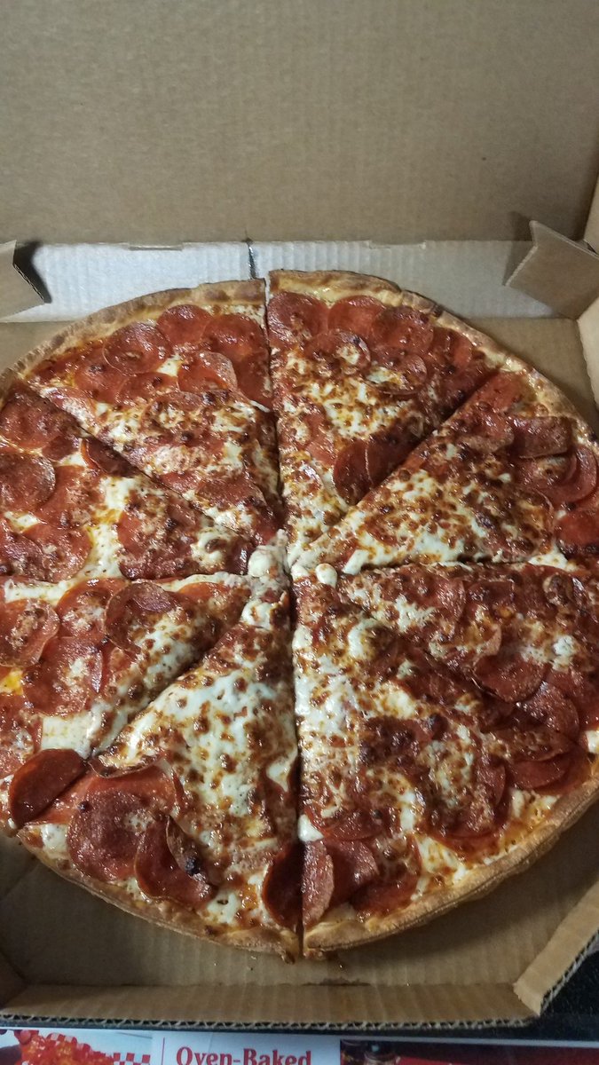 sigmapoet1914's tweet image. Thank you to #thebestintheworld @pizzahut .