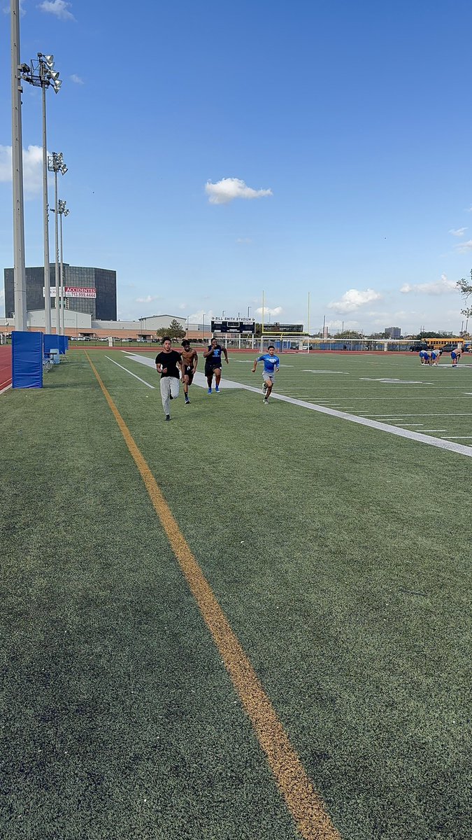 brentcates20's tweet image. I’ve been quiet, but it’s been fun to see the students showing up for volunteer track workouts.
Excited to get official track practices started this coming week!
#BigBlue #AldineMustangs