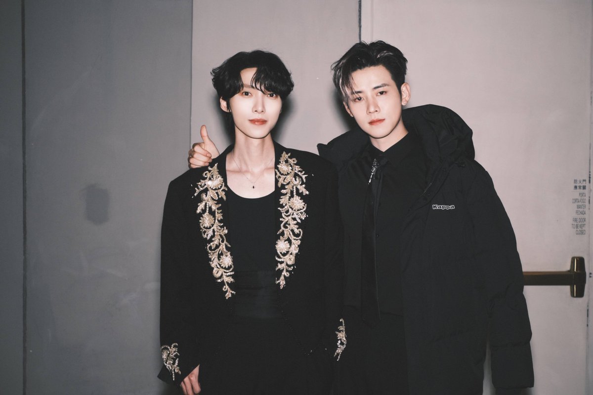 ArchiveRenhao's tweet photo. 250105 | RenHao from ZhaoLei Weibo Update 💬

#TencentVideoAllStarNight2024 
#R1SE #RenHao #任豪 https://t.co/yqWb0gNJx1