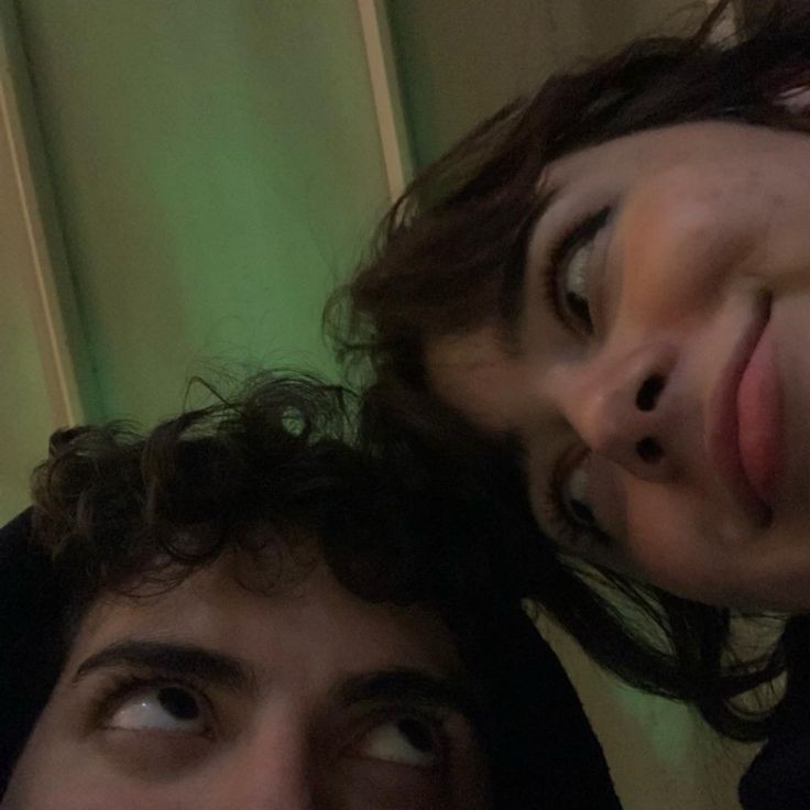 FELIZ ANIVERSÁRIO CEZINHA! 

quem diria que webnamoro faria nós nos conhecermos, te amo xixa💛 
<a href="/UmBrinde/">Shikamaru.</a>