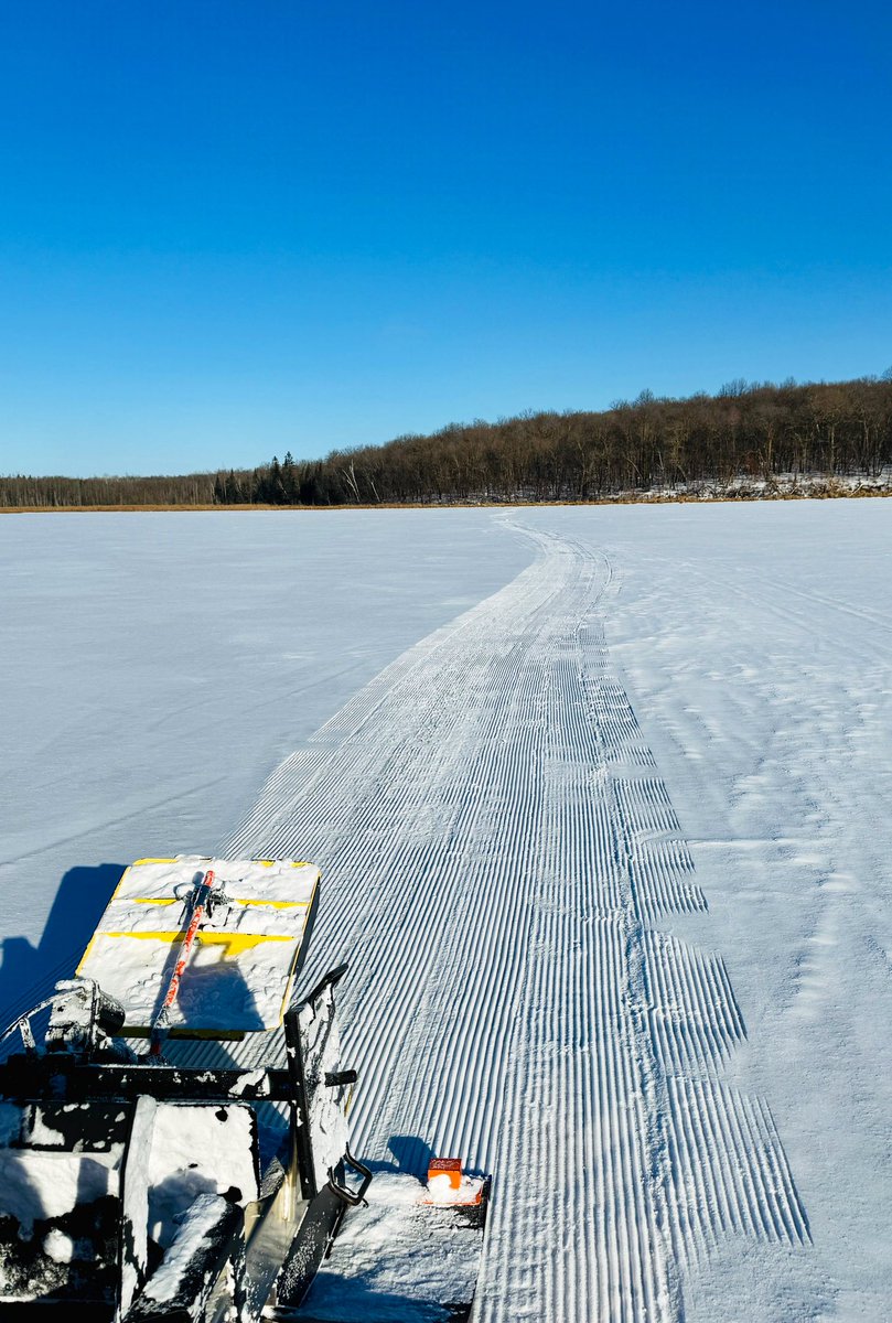 Best fat bike conditions of the season! Twin Lakes singletrack was groomed Friday and the connector to Bullhead Bootleg as well. Bootleg dusting of snow, rider pack on top of rock solid level base. Use caution on corners for random icy spots otherwise really nice riding!