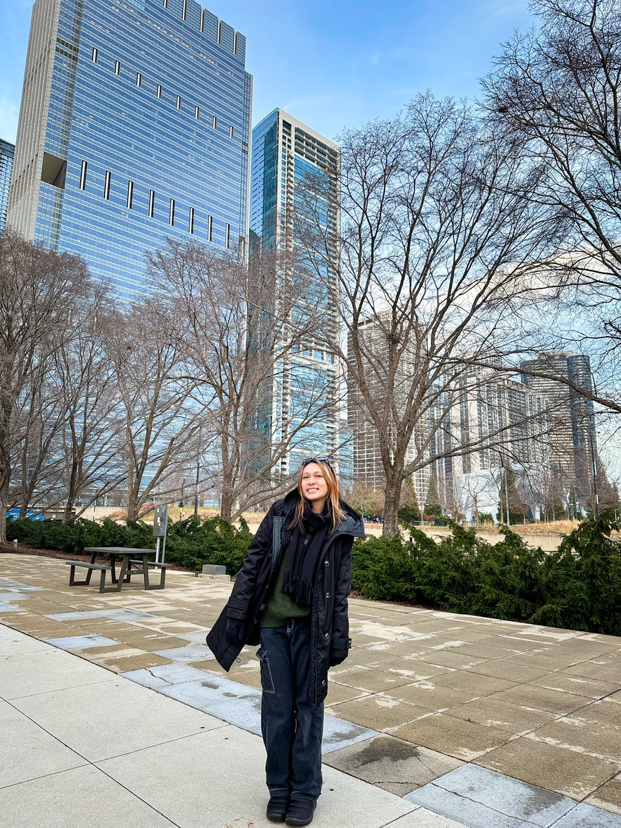 MaybeItsLex's tweet image. hey guys! i went to chicago for new years! happy 2025 i hope u all receive everything good 💌