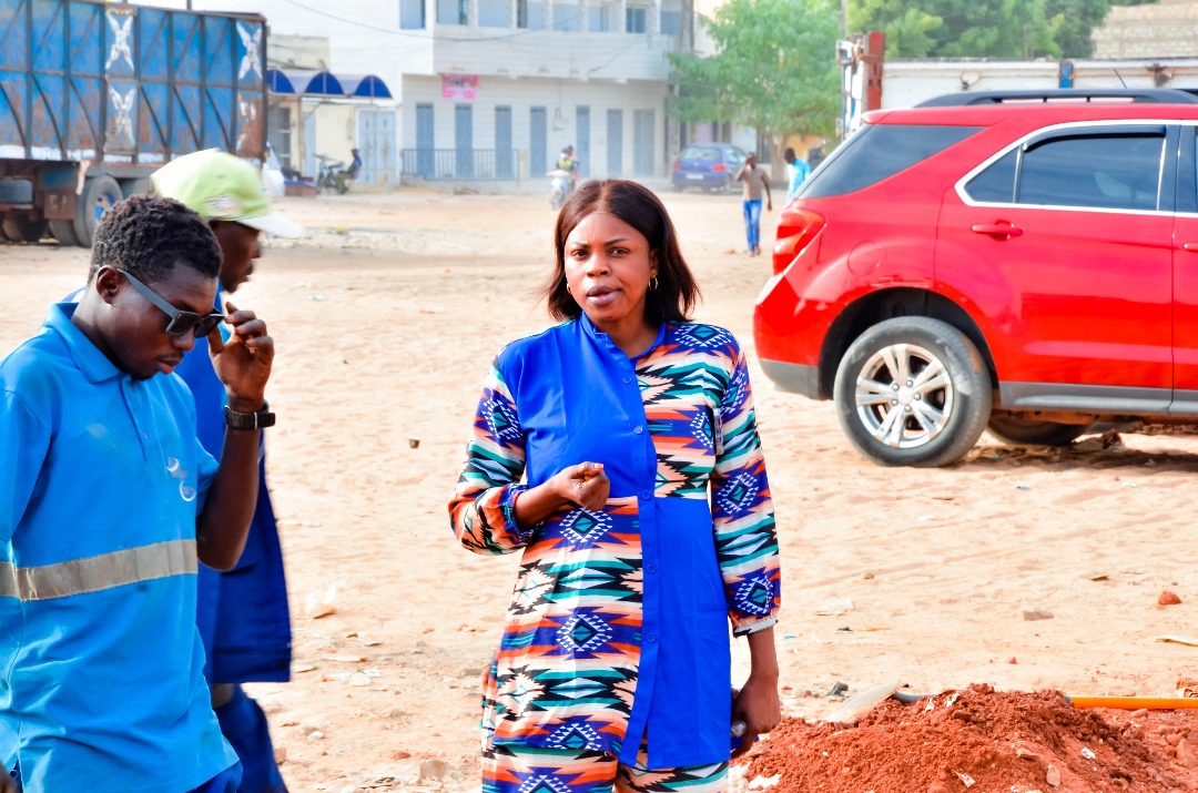 DrMamadouDjitte's tweet photo. AMÉNAGEMENT DU BOULEVARD BARTHIMÉE
Avancement des travaux d'enterrement des fils haute tention sous la supervision du chef de cabinet du maire Mme FAYE ingénieure en génie civil qui a capitalisé beaucoup d'expérience dans sa carrière. 
Ensemble, pour le renouveau de Thiès-Ouest ! https://t.co/BO1dqjIxvD