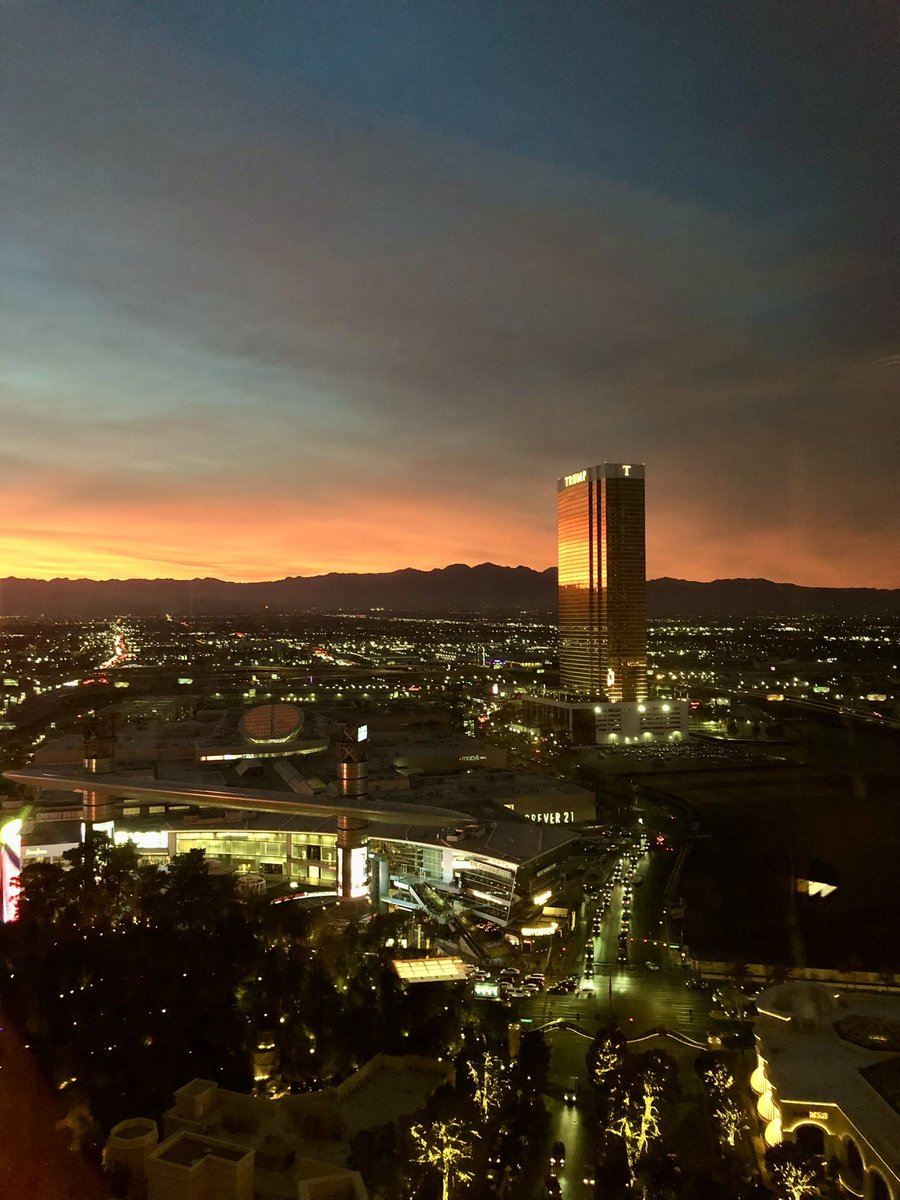 apadams72's tweet photo. @360vegas  Not sure how you choose TPOTW but these were taken by my brother with his iPhone a few days ago, thought they were a pretty good argument for requesting a higher room with a strip view take from the 27th floor of the Wynn. https://t.co/CLwKRqK3Xh