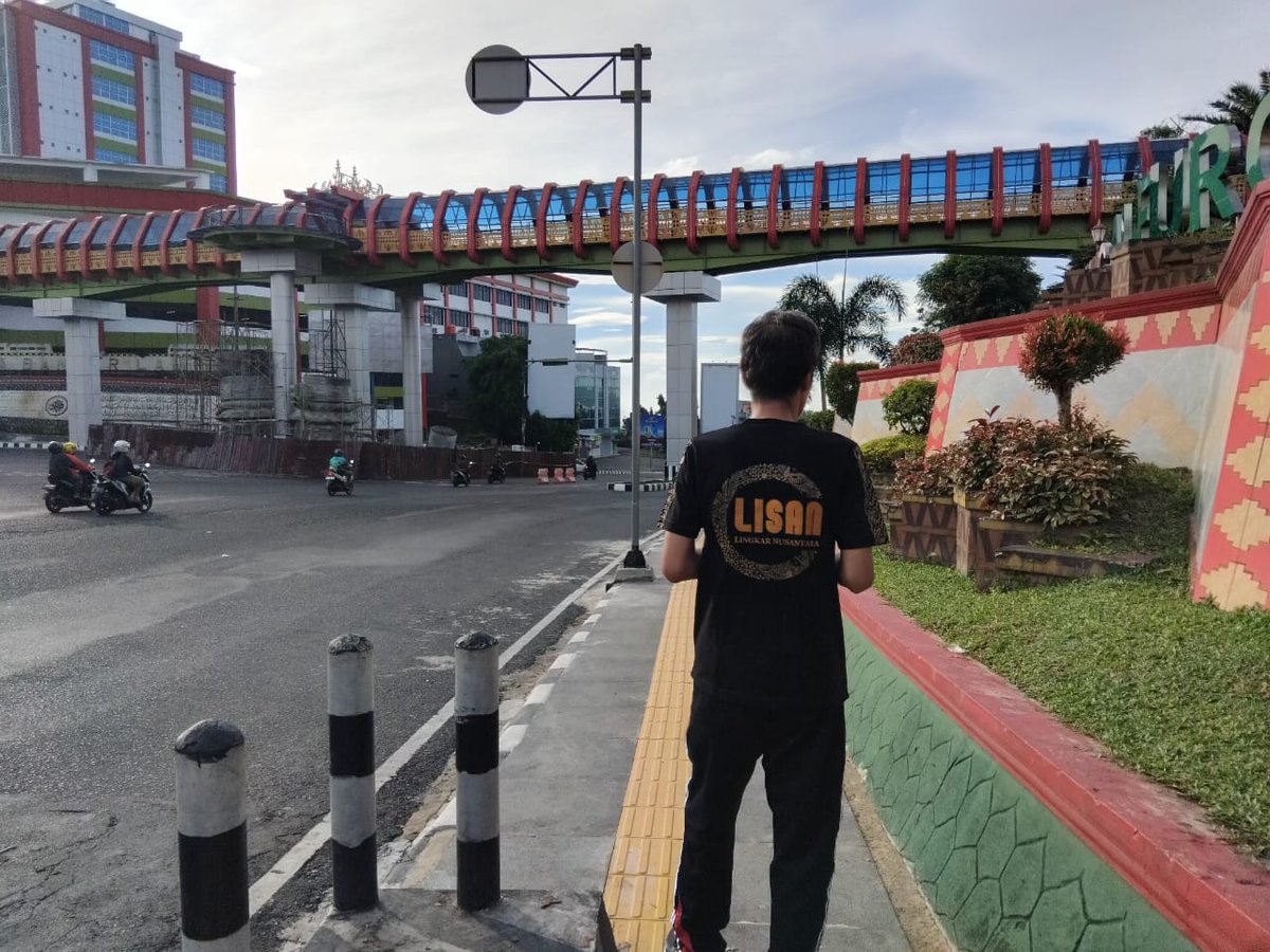 Selam Sehat LISANers se-Nusantara 💪🇲🇨

“Kekayaan yang paling utama adalah kesehatan.” – Ralph Waldo Emerson

#PrabowoGibran
#KabinetMerahPutih
#LingkarNusantara