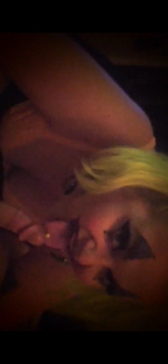 BlakeUnhinged's tweet photo. i should do another clown look https://t.co/d00hJyXIPc