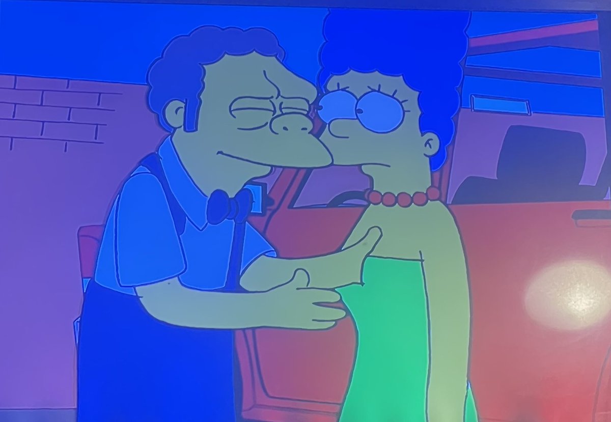 ArizonanSummer's tweet photo. Why did Moe Simpson do this? https://t.co/4RIAmM9J6f