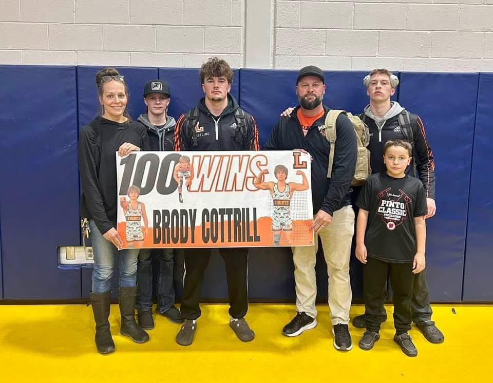 Brody Cottrill with his 100th win at Cameron today.  Brody also left as the 215 lb champion!