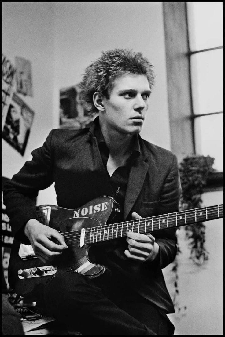daily paul simonon (@simonondaily) on Twitter photo 