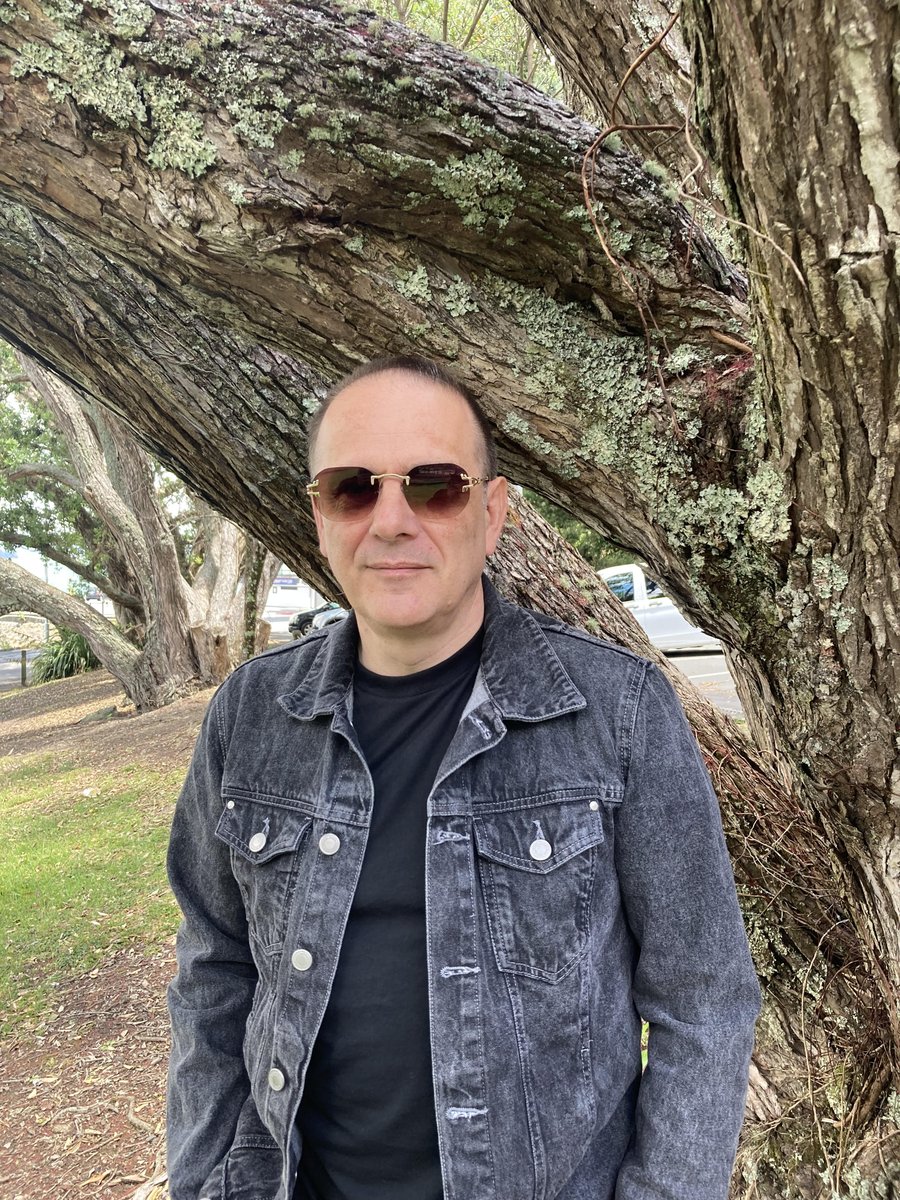 Hanging out on a summer day. To check out my latest song, 'Let the sunshine in,' click the link in my bio. #summertime #newmusic2025