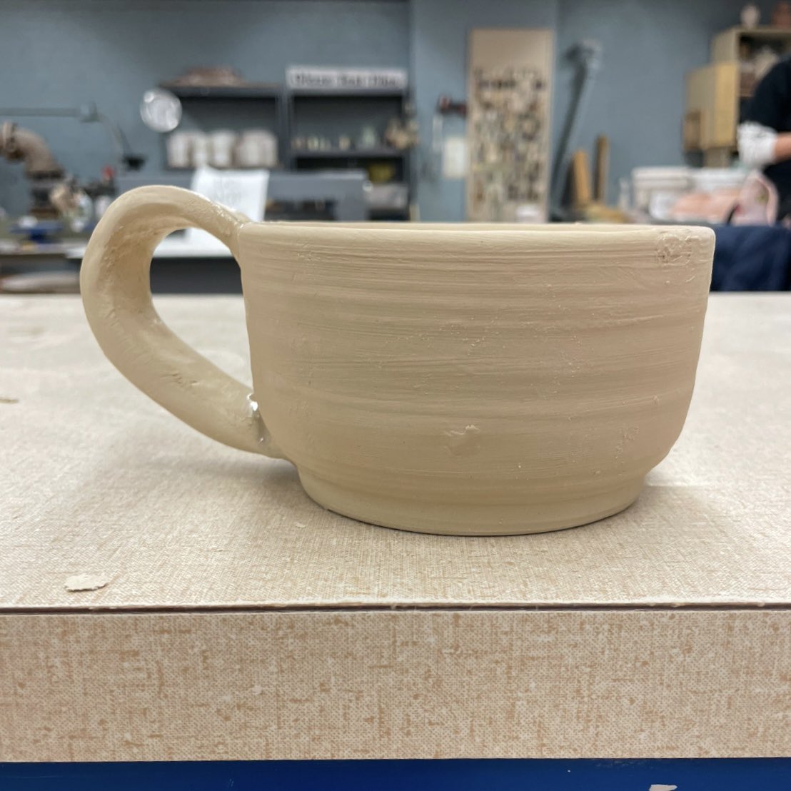 fire_pottery's tweet image. This was my first attempt last year of painting a racing flag design 🏁 I’ve learned a lot about using glazes in combination with one another! It’s discernible enough, right?
#ceramics #nascar #custom #pottery