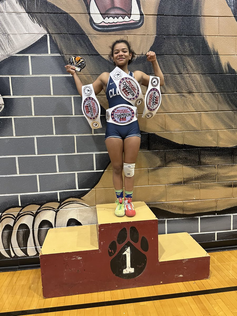 CloverHighWrestling tweet media