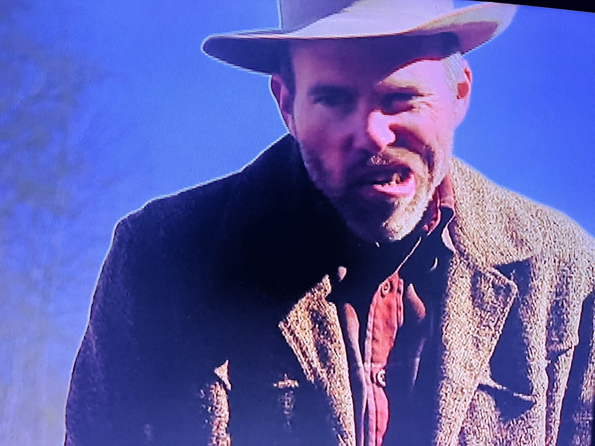 DykeMichaels's tweet image. These actors are giving it 110% #SlidersRewatch