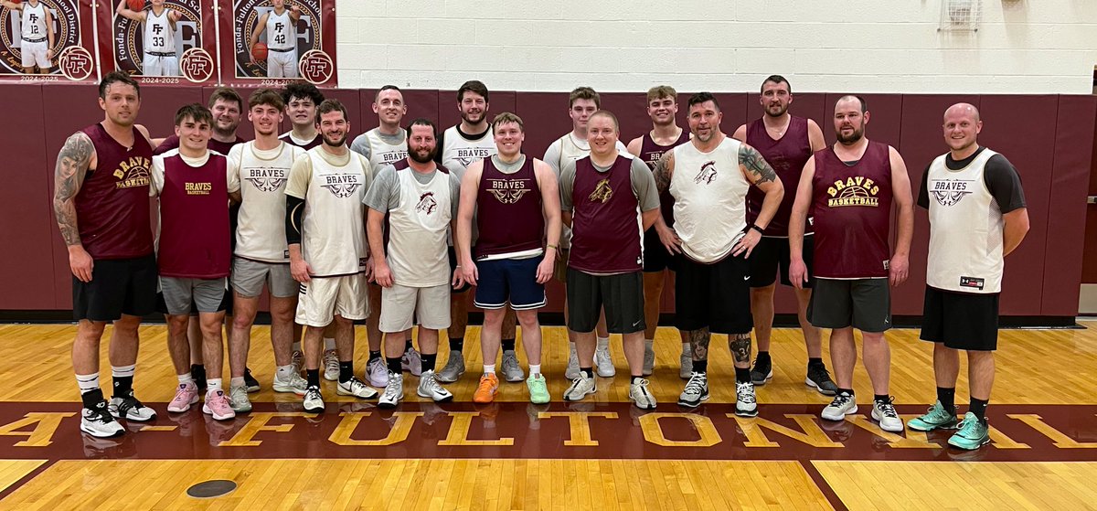 FFBoysHoops's tweet image. Awesome to see so many guys make it back to play in this year’s Alumni Game.  Thanks to all that participated and all that showed up to support!

#family