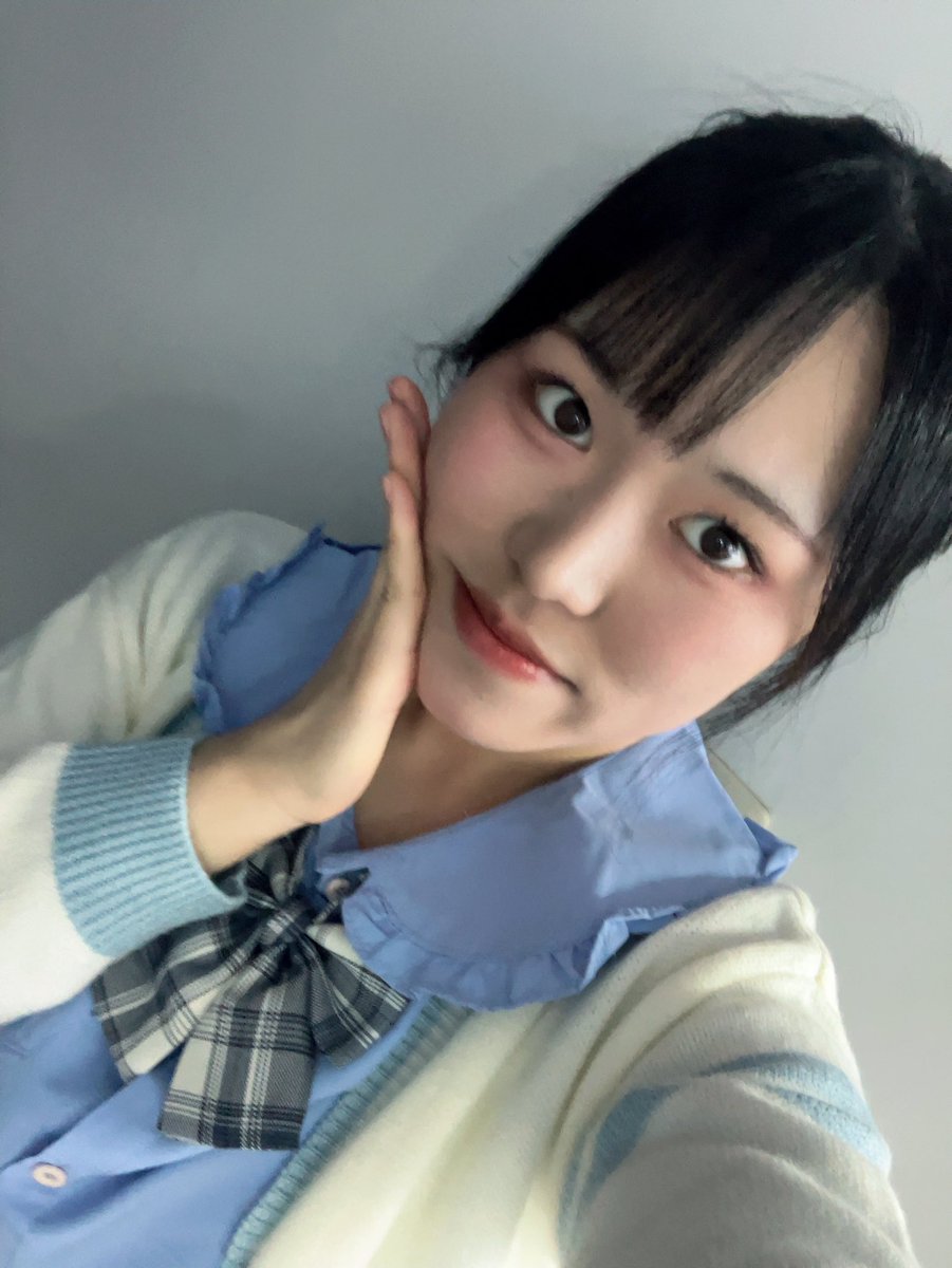 aikachan_yeah's tweet photo. 加えて！
昨年末に出演させていただいた
「こえすきLive！年末スペシャル！」は
あと1週間アーカイブをお楽しみいただけます🌟

2025年、チェリラビ始めしましょ〜🩷🩵
 #こえすき  #チェリラビ https://t.co/X3izrtImZG