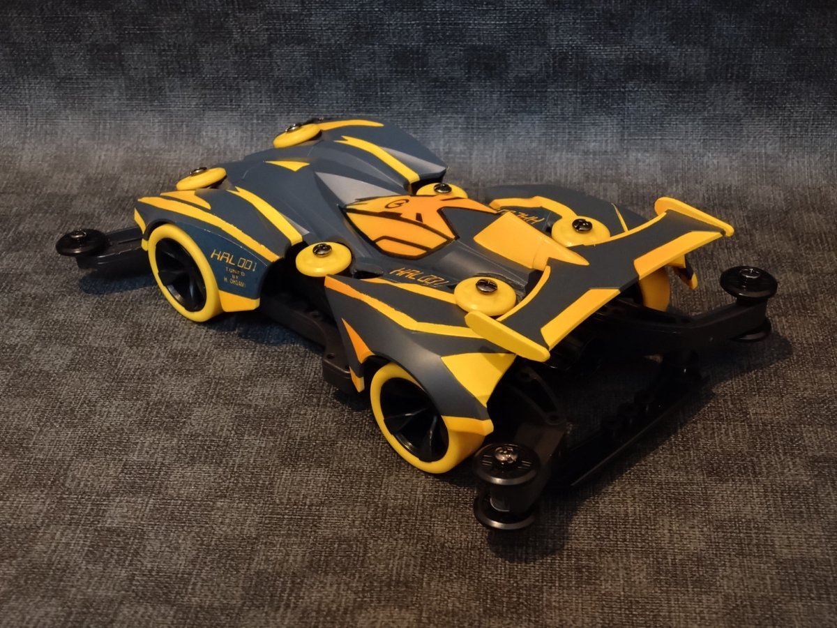 narutonokaeru's tweet photo. 参加いたします

マシン名：「ハル001・イマジナリ」

『爆走兄弟レッツ＆ゴー!! Return Racers!!』
に登場する大神陽人(大神博士の子)が駆る
バトルマシンを

GブラストソニックとZウイングマグナムの
キメラで再現しました

触手ローラーを駆使し驚愕の走りを見せます！

#FC30コンデレ 
#ミニ四駆 https://t.co/8Lp4OMf9oQ