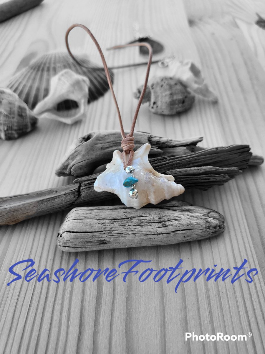 Pretty shells make unique necklaces!

Bound on leather cord for a natural but unique necklace💙

#mhhsbd #EarlyBiz #uniquegifts #shelljewellery