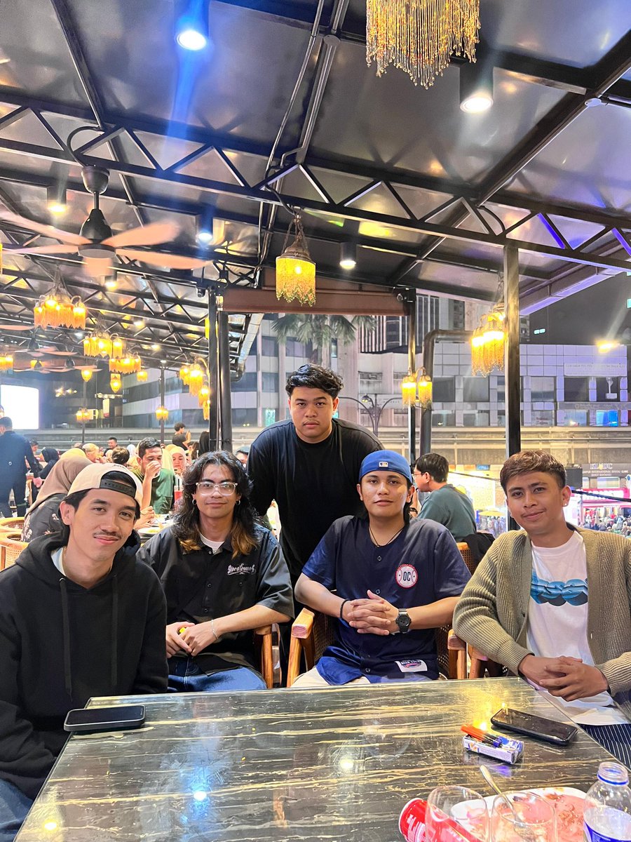 TricksHardcore's tweet photo. happy anniversary 🖤 https://t.co/7qlDdBln5v