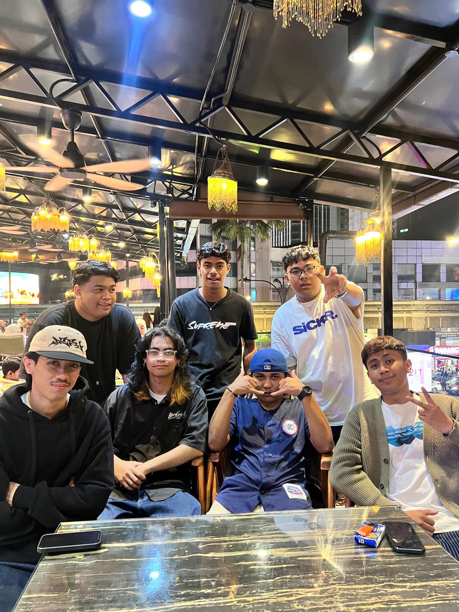 TricksHardcore's tweet photo. happy anniversary 🖤 https://t.co/7qlDdBln5v