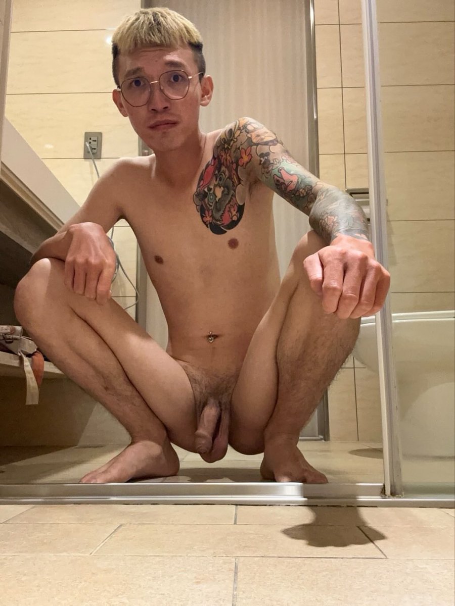 他要我發這張照片給大家看 ～ 🥵🥵

快去追他 ～

<a href="/jason82052290/">白蜂歇</a>