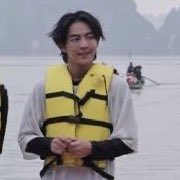 พี่หวาน                                     น้องใบตอง

ฮ้าทลี่                                                หนูมอม