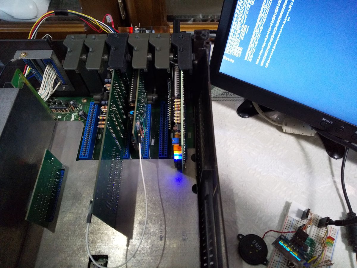 bml3mk5's tweet photo. レベル3/S1用の仮想フロッピーディスクを基板にしました。
年始ははんだ付け三昧で肺が痛くなってきた😵‍💫換気は大切。

#ラズパイpico #BML3 #MBS1 https://t.co/0yybl2KUcW