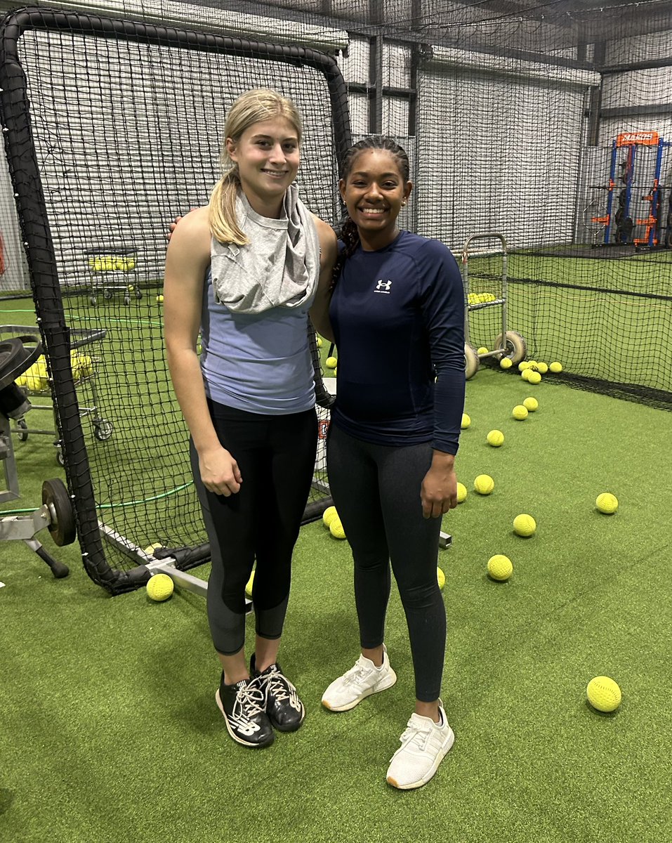 LauraChae_LC's tweet photo. How we spend our Saturday nights! Trained with our trainer @BlaceBrown & then worked on hitting. My Intensity-KOD teammate, @anayia_bama and my OBHS Makos teammate, @mileymcmullan24 who also worked on her pitching! We are ready to play🥎💪🏻
@intensitykod @oba_softball @kbcarson17 @CoachHodo @LaceyFincher3 @GCMSportsAL @MaxPreps @ExtraInningSB @SoftballDown @d1fastpitch1 @SBRRetweets @SoftbalAmerica @BlaceBrown