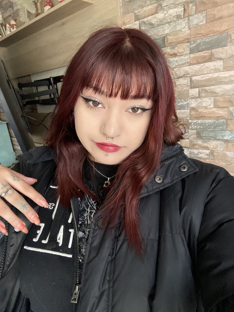 dulcetinnie's tweet photo. jeongin y yo novios x siempre https://t.co/nrcu1gUzJ3