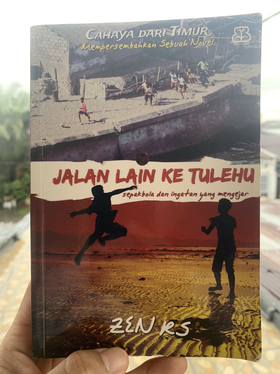 kbarbahar's tweet photo. Terima kasih atas novel yang indah ini bung @zenrs 🙏🏼🙏🏼🙏🏼 https://t.co/ztBJ0wG5sT