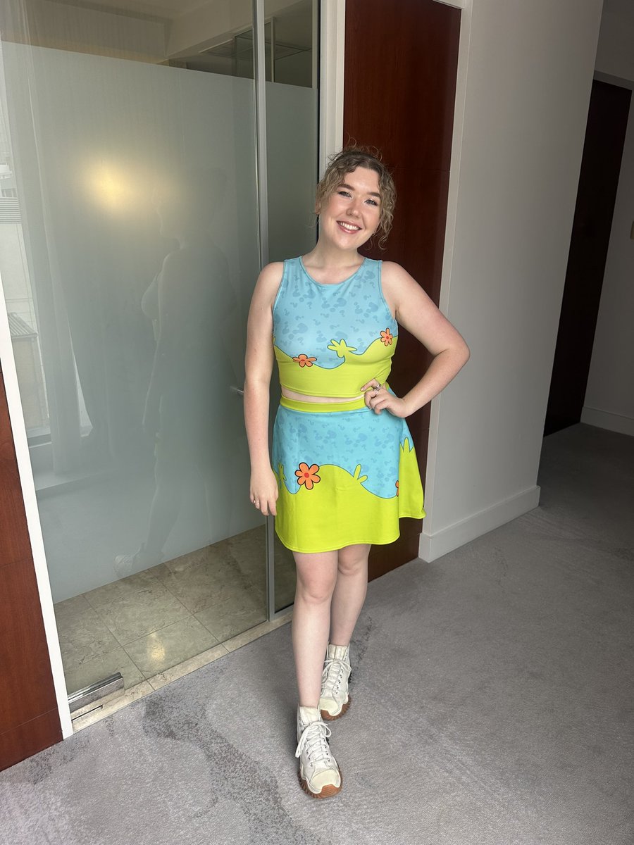 jade tweet media