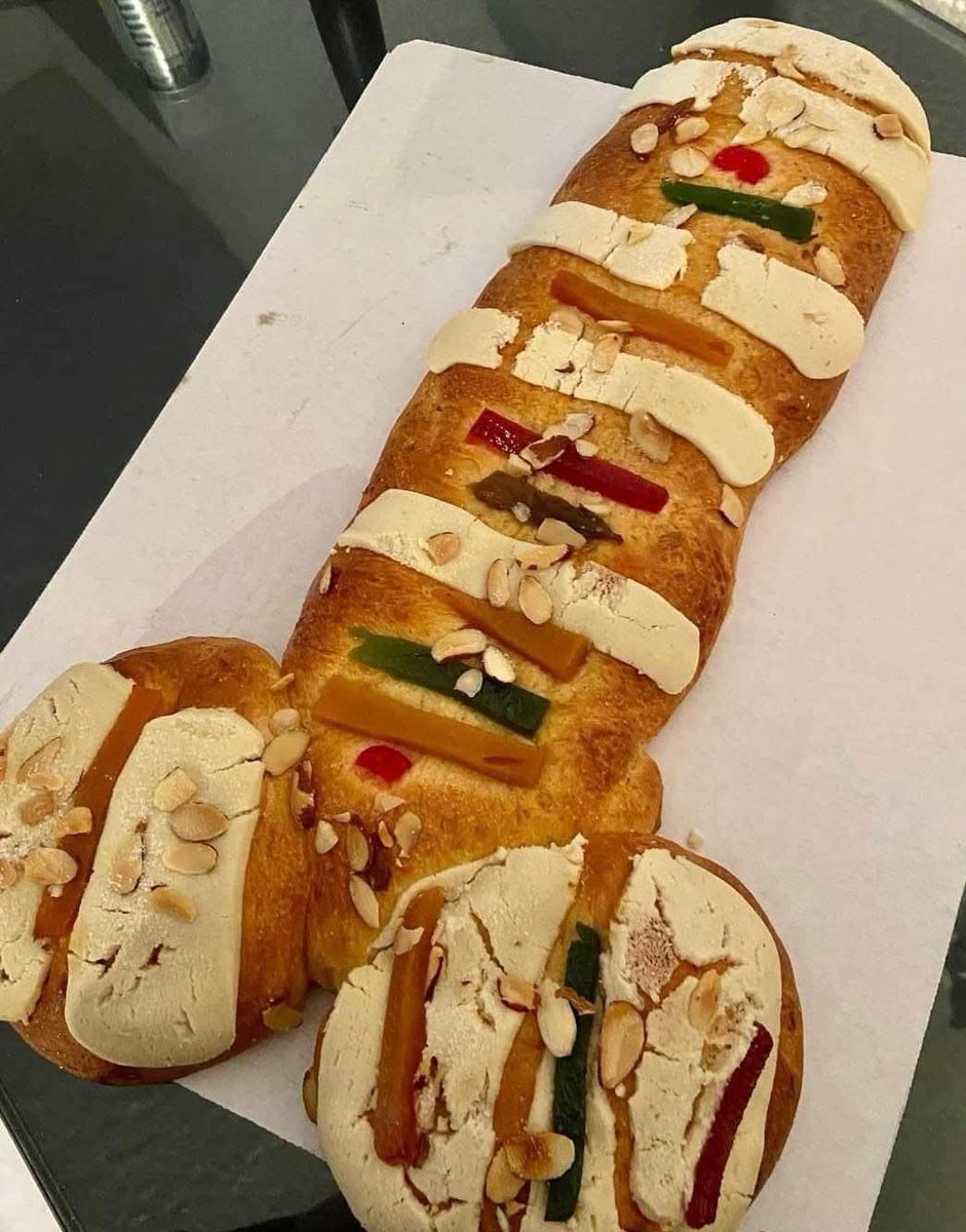 Anah531441's tweet photo. Amigos kiere una rosca así para empezar bien el año https://t.co/socVgPBUfN
