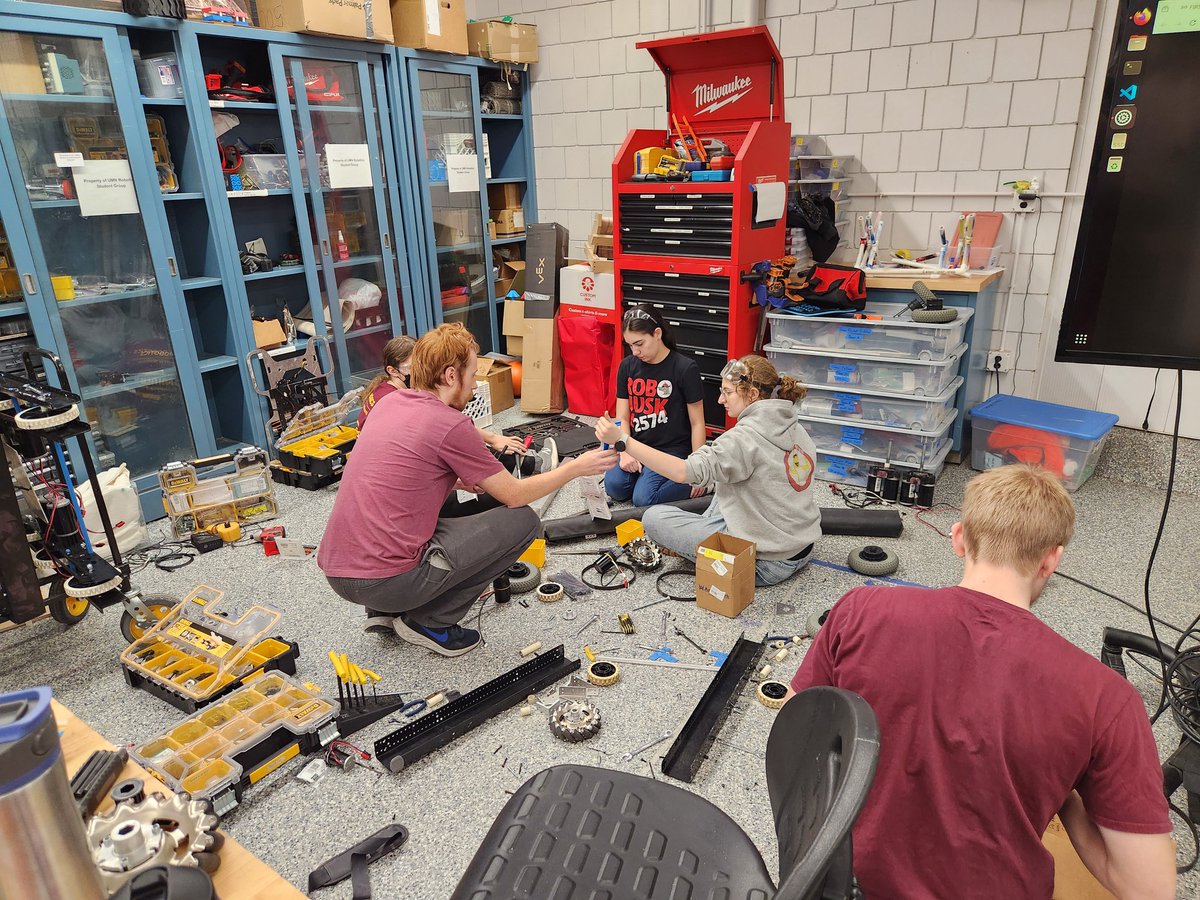 UMNRobotics's tweet image. Day 1 recap of the 2025 RI3D season is out! We had a blast making strategies and building. Check us out on YouTube and CheifDelphi.

@umncse #omgrobots #firstdive #reefscape