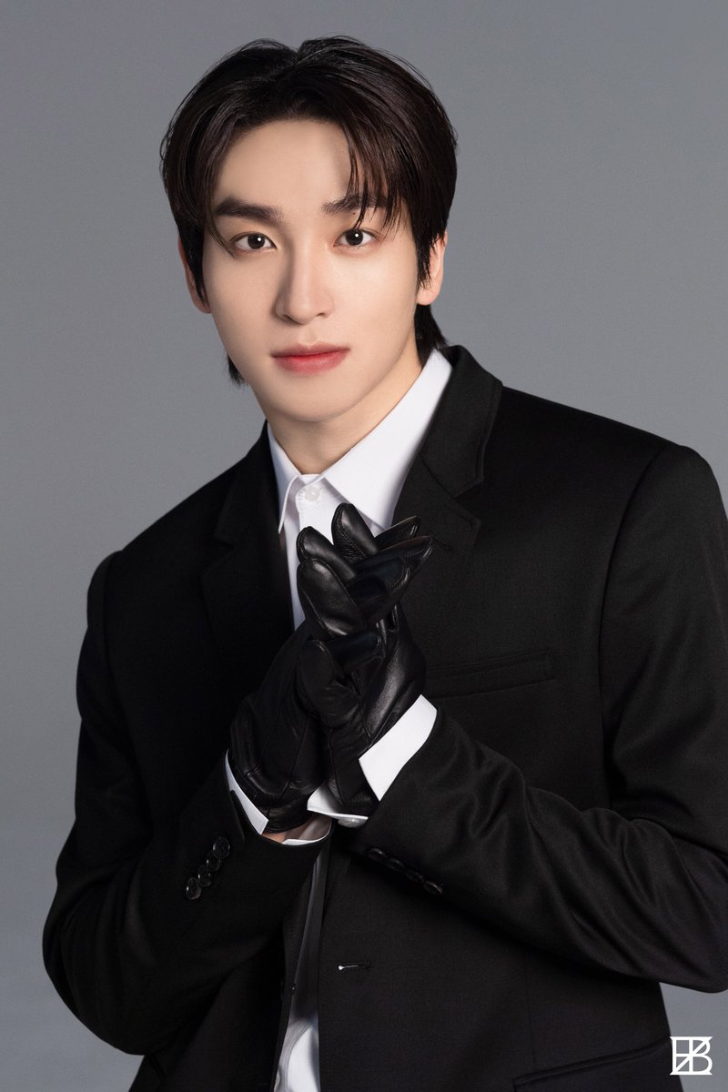 [📸] 더보이즈 (THE BOYZ) New Profile Photoshoot 비하인드 #1 

fromm.my/9Oia2t

#THEBOYZ #더보이즈