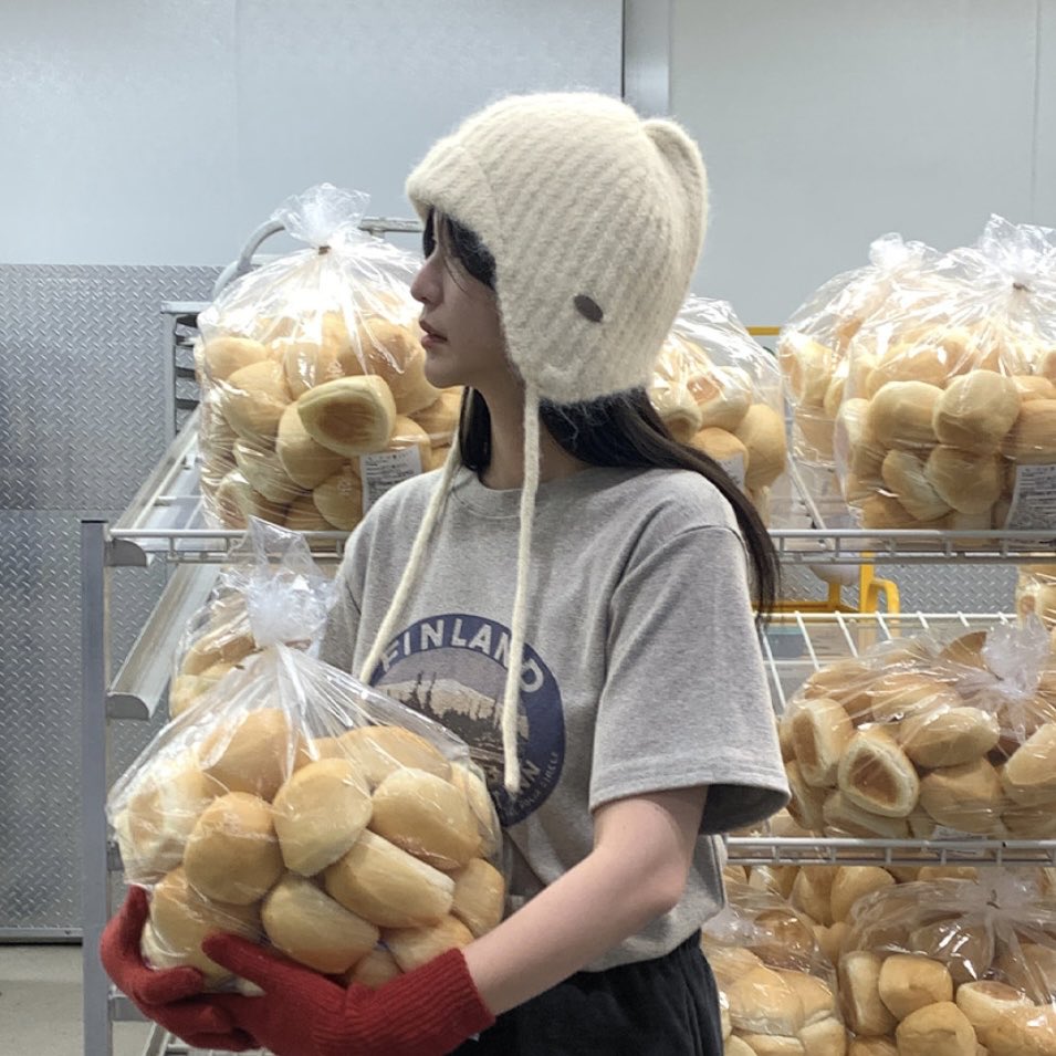 iknowsliber's tweet image. 겨울 비니 트렌드 키워드

1. 앙고라
2. 이어플랫
3. 그래픽
4. 노르딕
5. 스트라이프

겨울에 휘뚤마뚤 쓰기 좋은
1-2만원대 비니 추천 갑니다