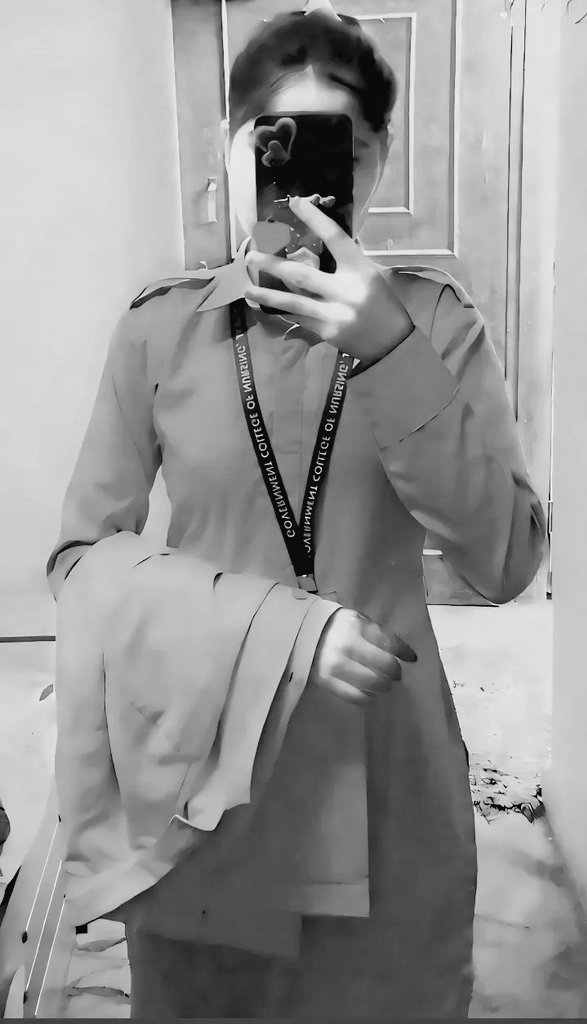 Hamm medical student hai janab.... Dil todne ka nhi dil jodne ka kam karte hai ....💔❤️‍🩹❤️