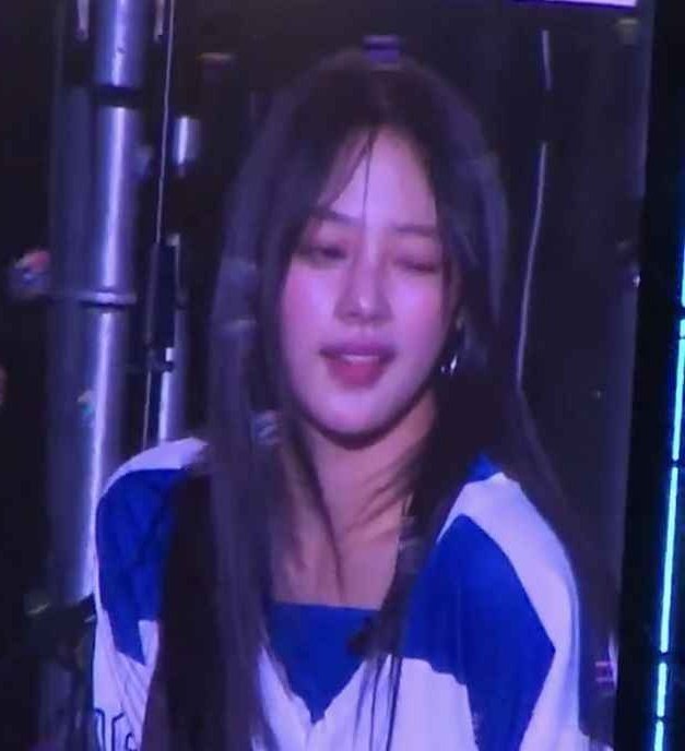 kangcatnipz's tweet image. thinking about how insane she is