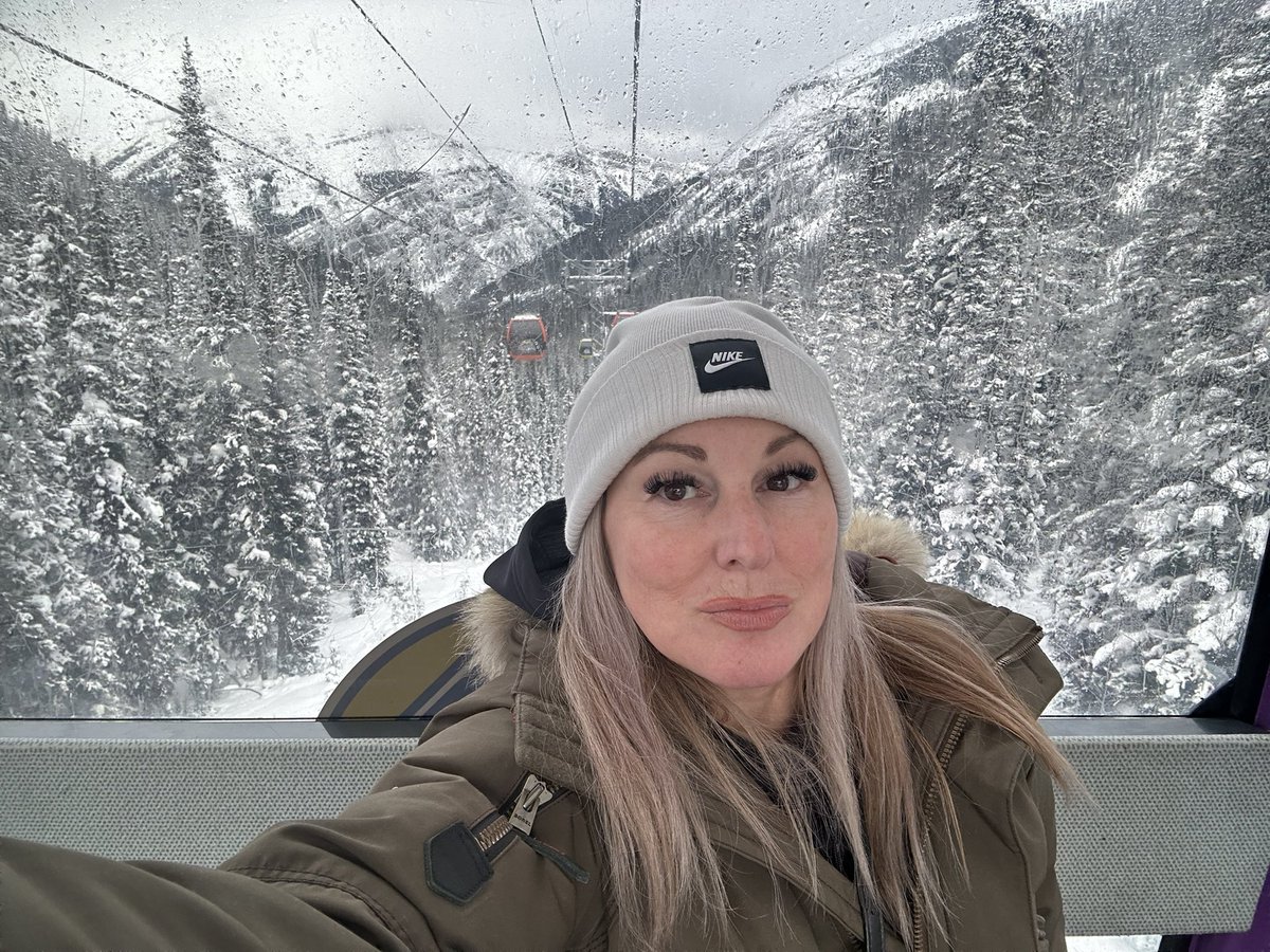 Crystal_McPhers's tweet photo. 🥶🥶🥶🤣 https://t.co/Un2qETAMbL