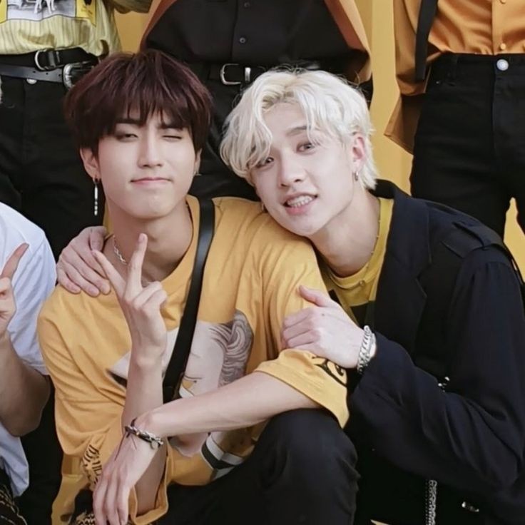 a_yanglvs's tweet image. "Forever?"                                  "Forever"